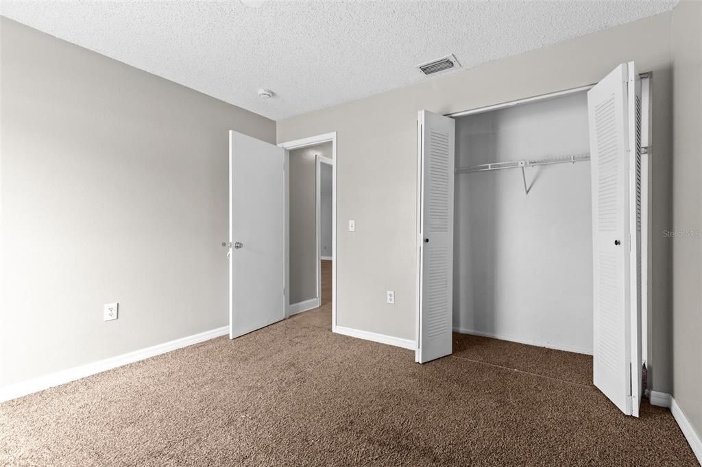 For Rent: $2,095 (3 beds, 2 baths, 1413 Square Feet)