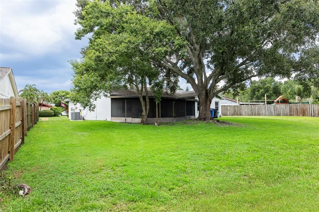 For Rent: $2,095 (3 beds, 2 baths, 1413 Square Feet)