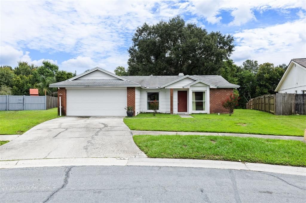 For Rent: $2,095 (3 beds, 2 baths, 1413 Square Feet)