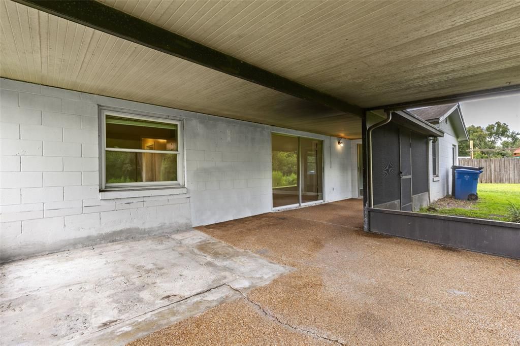 For Rent: $2,095 (3 beds, 2 baths, 1413 Square Feet)