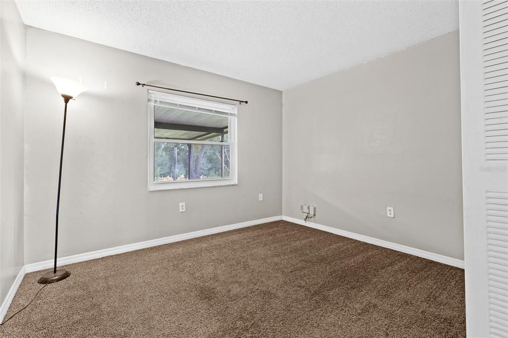 For Rent: $2,095 (3 beds, 2 baths, 1413 Square Feet)