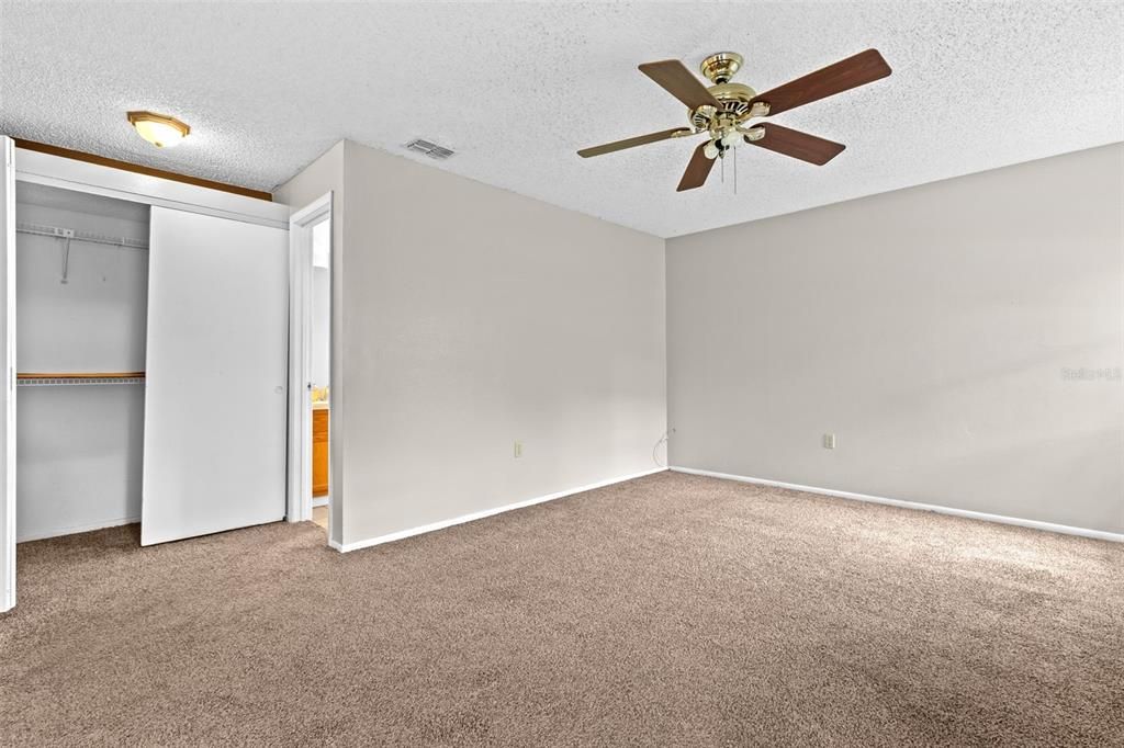For Rent: $2,095 (3 beds, 2 baths, 1413 Square Feet)