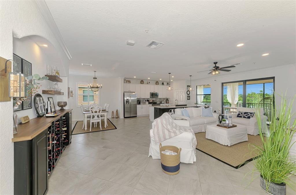 For Sale: $399,000 (3 beds, 2 baths, 2284 Square Feet)
