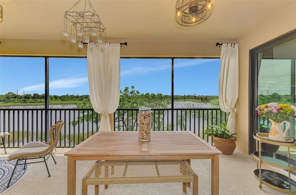 For Sale: $399,000 (3 beds, 2 baths, 2284 Square Feet)