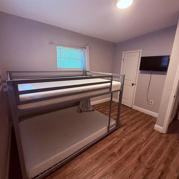 For Rent: $2,500 (3 beds, 2 baths, 1841 Square Feet)