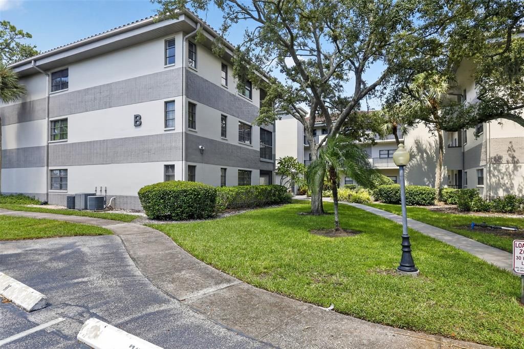 For Sale: $205,000 (2 beds, 2 baths, 1110 Square Feet)