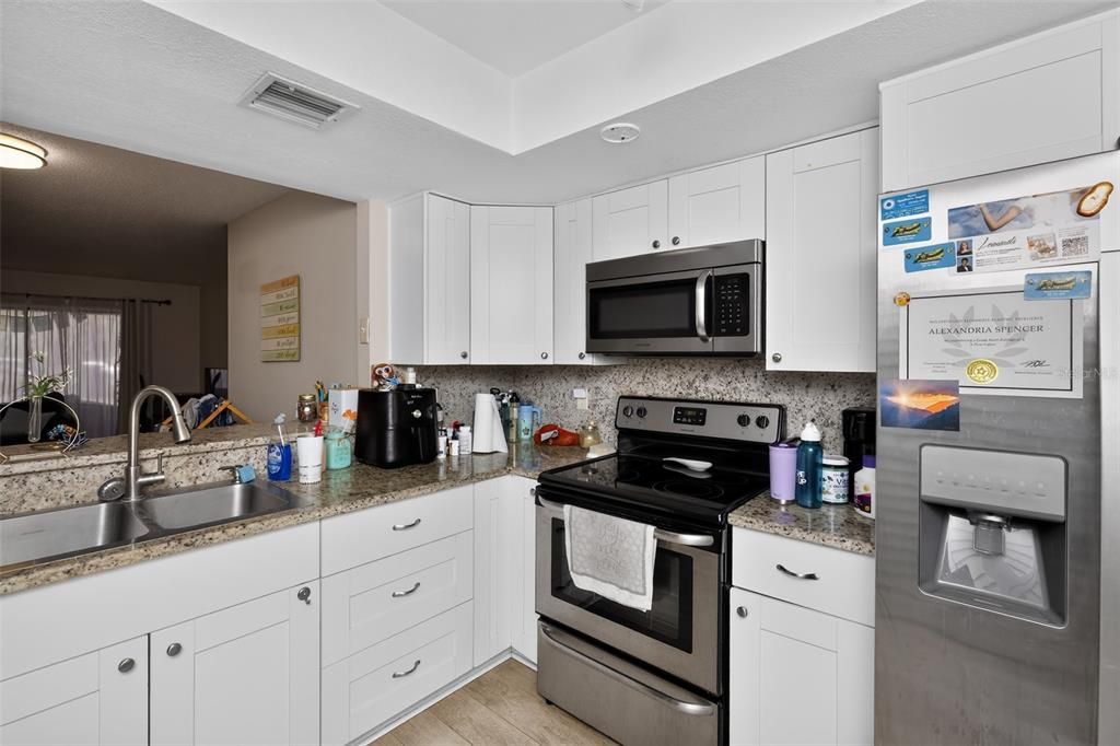 For Sale: $205,000 (2 beds, 2 baths, 1110 Square Feet)