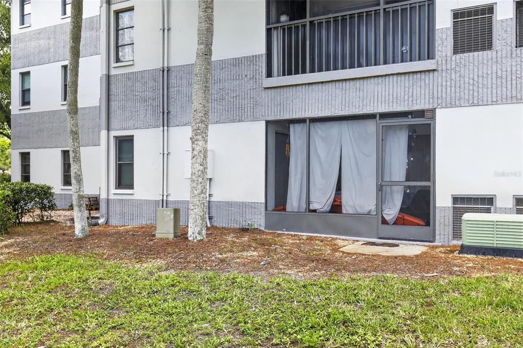 For Sale: $205,000 (2 beds, 2 baths, 1110 Square Feet)