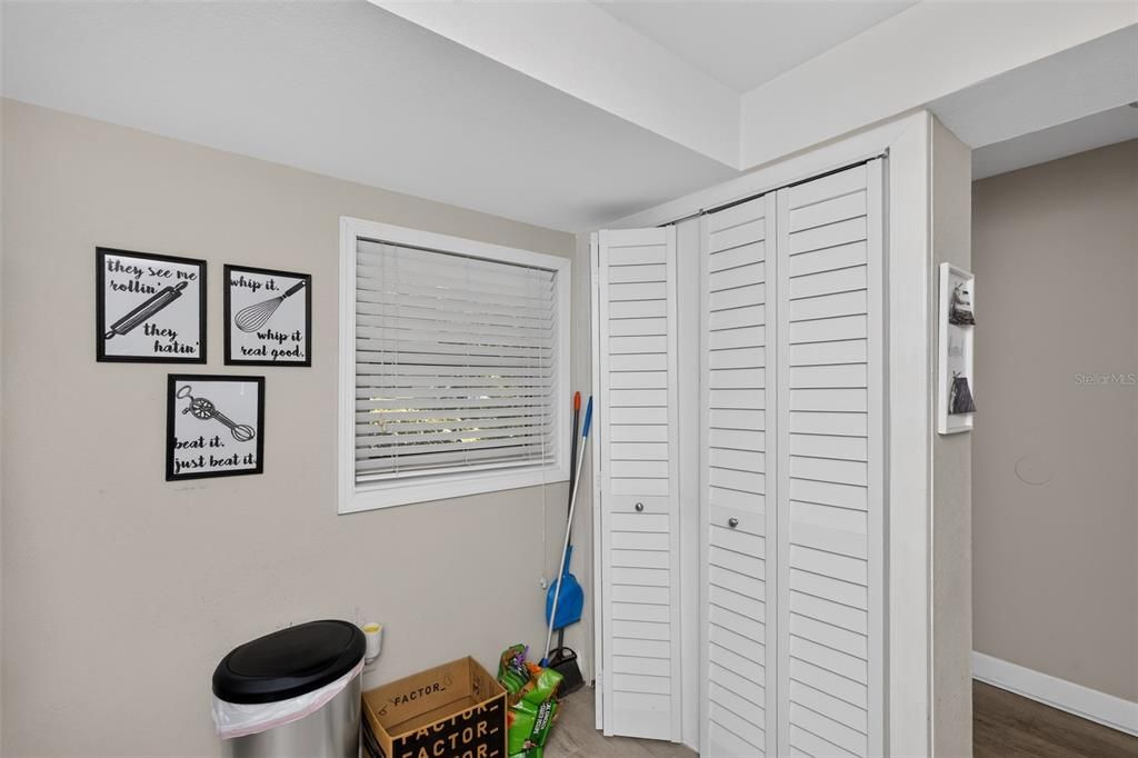 For Sale: $205,000 (2 beds, 2 baths, 1110 Square Feet)