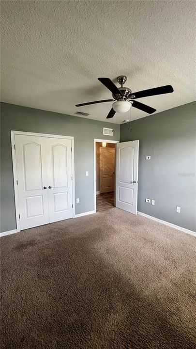 For Rent: $2,250 (4 beds, 2 baths, 2319 Square Feet)
