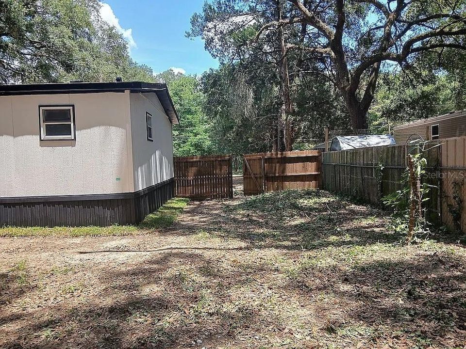 For Sale: $199,995 (3 beds, 3 baths, 1344 Square Feet)