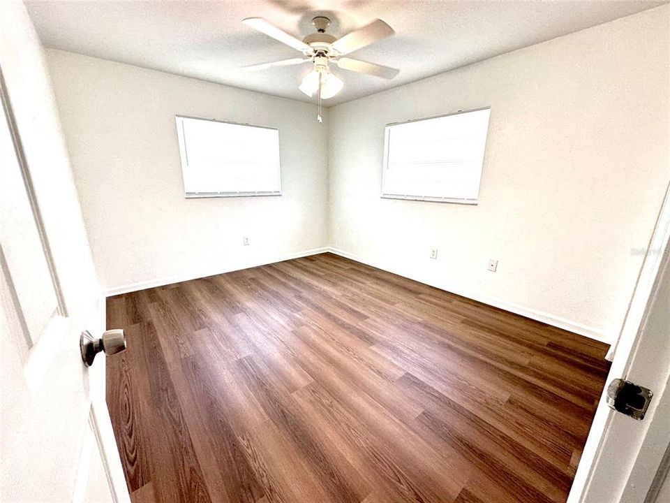 For Sale: $425,000 (6 beds, 0 baths, 2304 Square Feet)