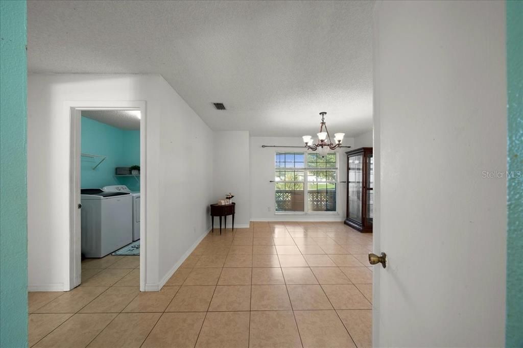 En Venta: $235,000 (3 camas, 2 baños, 1658 Pies cuadrados)