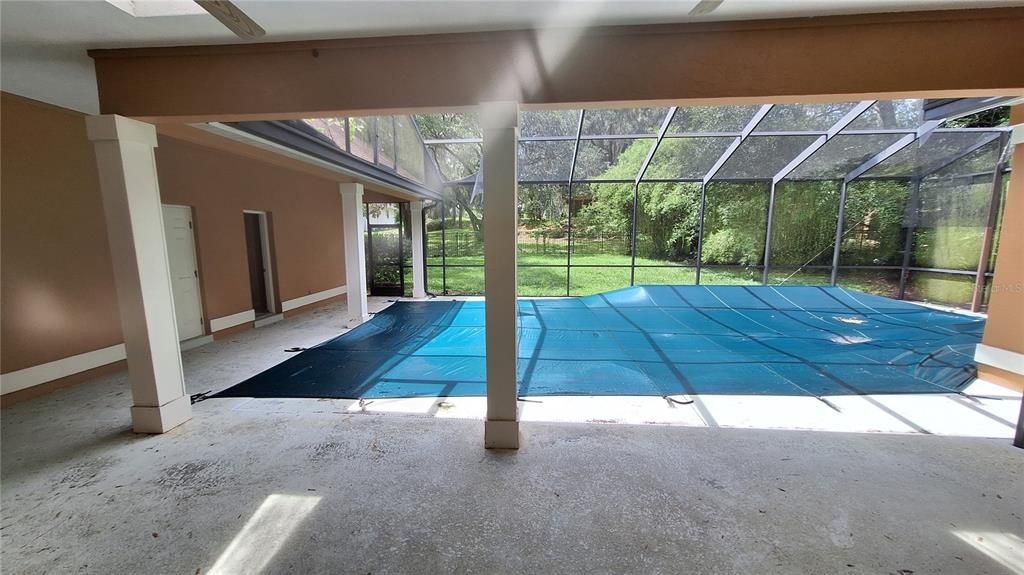 For Sale: $650,000 (4 beds, 5 baths, 3485 Square Feet)