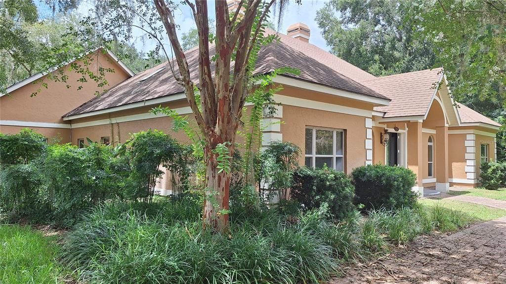 For Sale: $650,000 (4 beds, 5 baths, 3485 Square Feet)