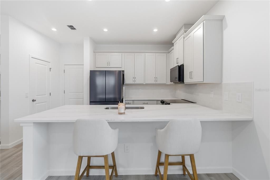 For Rent: $2,900 (4 beds, 2 baths, 1678 Square Feet)