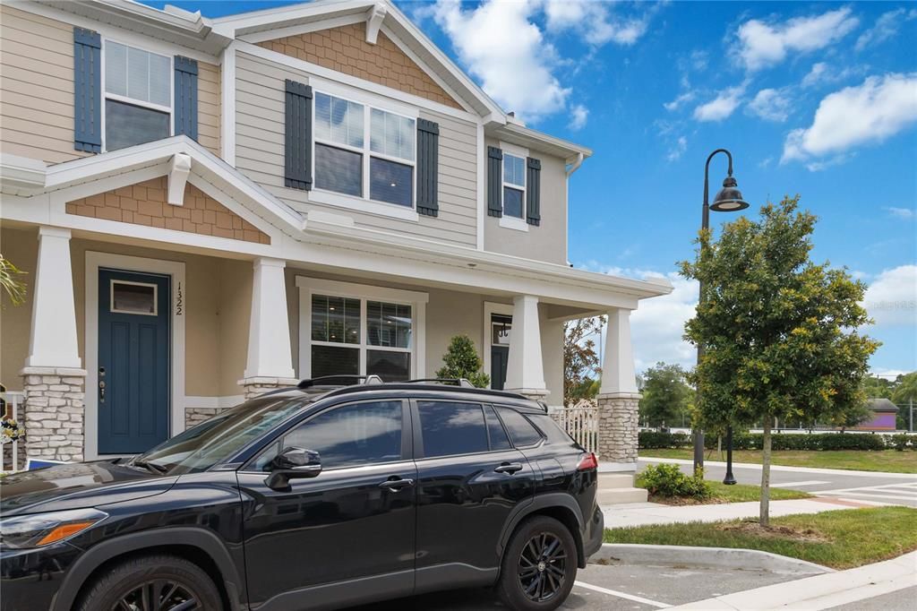 For Rent: $2,900 (4 beds, 2 baths, 1678 Square Feet)