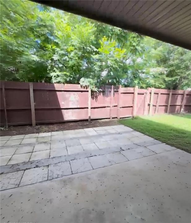 For Sale: $116,500 (2 beds, 2 baths, 1211 Square Feet)