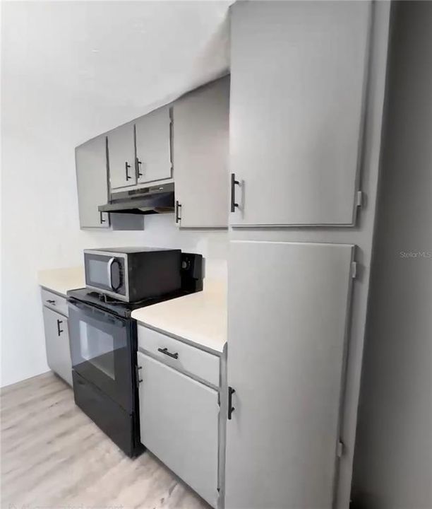 For Sale: $116,500 (2 beds, 2 baths, 1211 Square Feet)