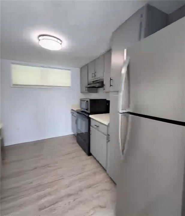 For Sale: $116,500 (2 beds, 2 baths, 1211 Square Feet)