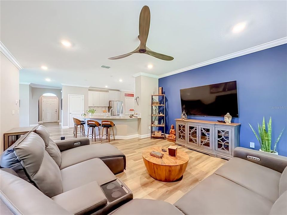 For Sale: $379,900 (4 beds, 3 baths, 2267 Square Feet)