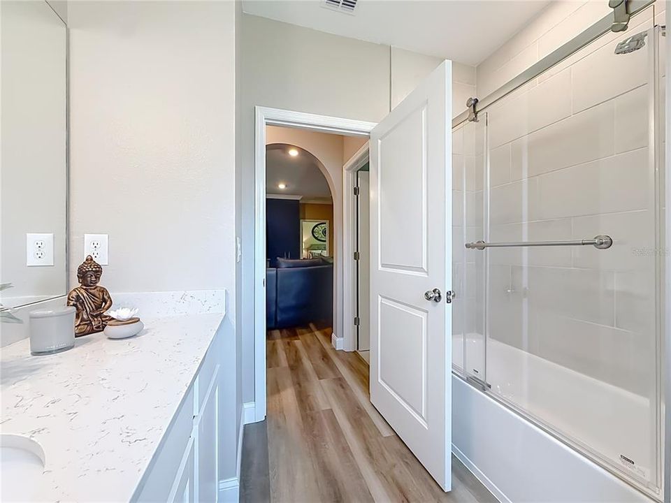 For Sale: $379,900 (4 beds, 3 baths, 2267 Square Feet)