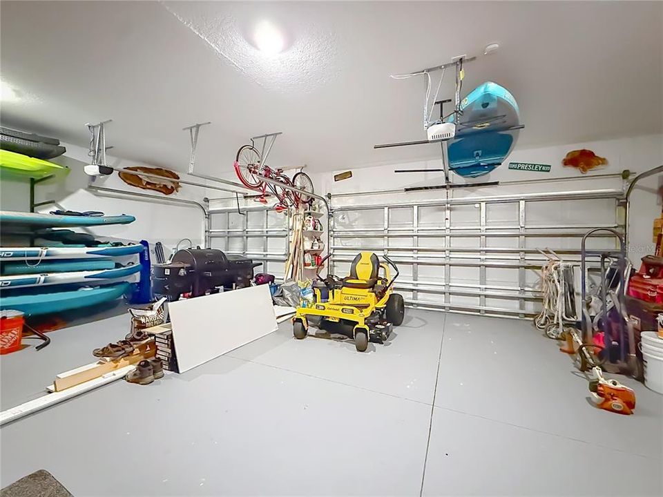 For Sale: $379,900 (4 beds, 3 baths, 2267 Square Feet)