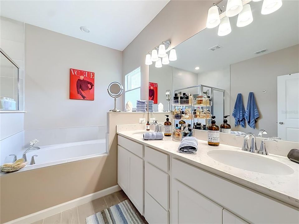 For Sale: $379,900 (4 beds, 3 baths, 2267 Square Feet)