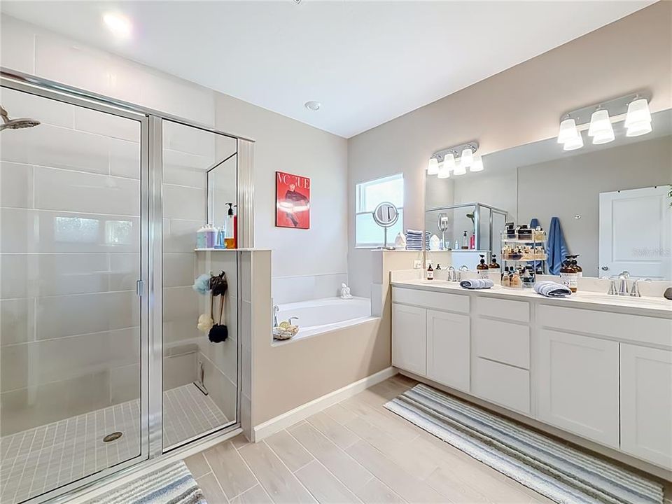 For Sale: $379,900 (4 beds, 3 baths, 2267 Square Feet)