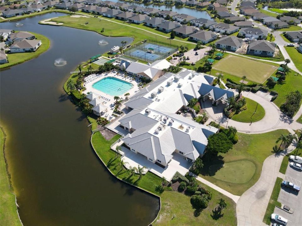 For Sale: $329,900 (2 beds, 2 baths, 1677 Square Feet)