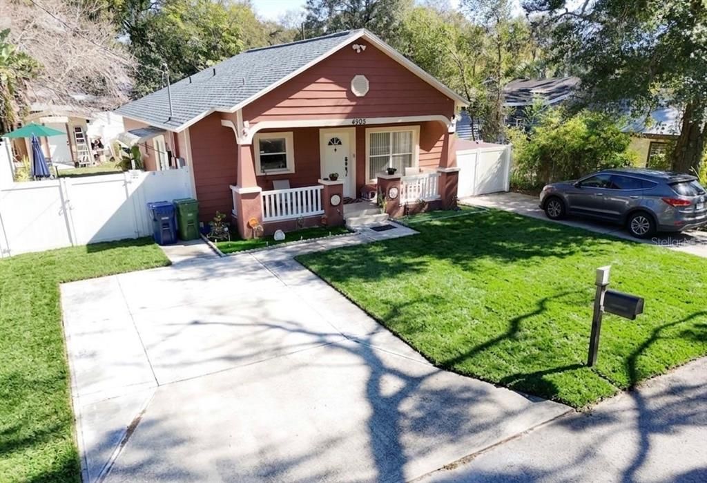 For Rent: $2,200 (3 beds, 2 baths, 1200 Square Feet)