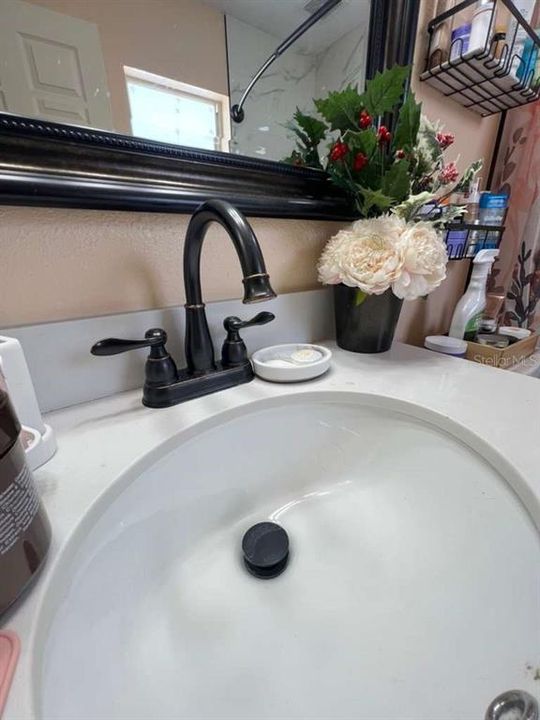 For Rent: $2,200 (3 beds, 2 baths, 1200 Square Feet)