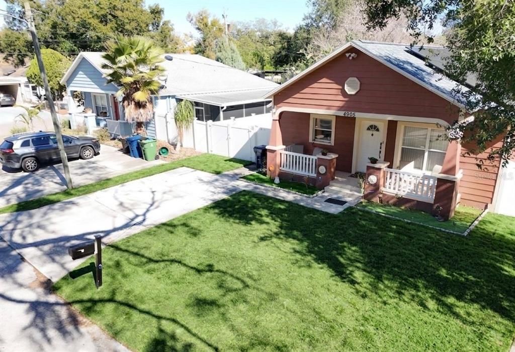 For Rent: $2,200 (3 beds, 2 baths, 1200 Square Feet)