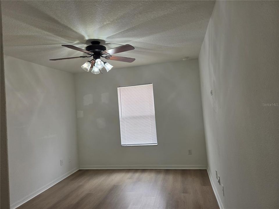 For Rent: $2,200 (3 beds, 2 baths, 1661 Square Feet)