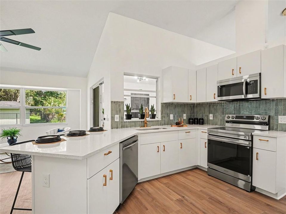 For Sale: $315,000 (3 beds, 2 baths, 1837 Square Feet)