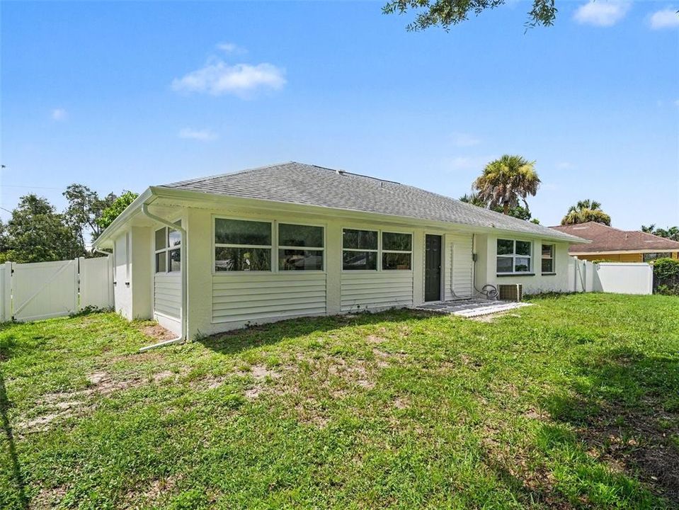For Sale: $315,000 (3 beds, 2 baths, 1837 Square Feet)