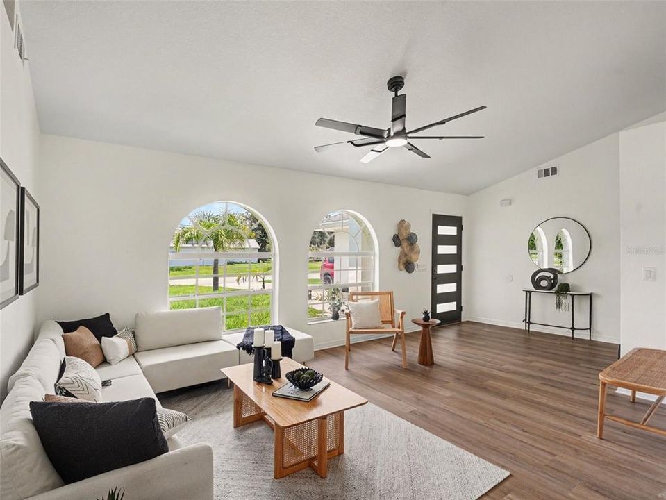 For Sale: $315,000 (3 beds, 2 baths, 1837 Square Feet)