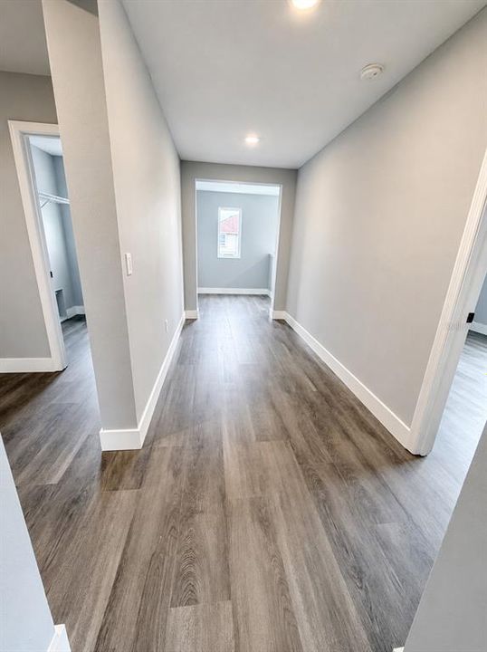 For Sale: $535,000 (5 beds, 2 baths, 2694 Square Feet)