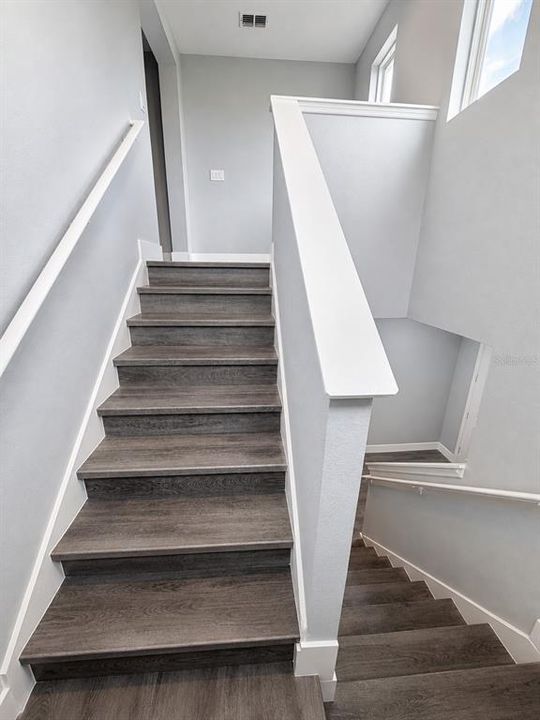 For Sale: $535,000 (5 beds, 2 baths, 2694 Square Feet)