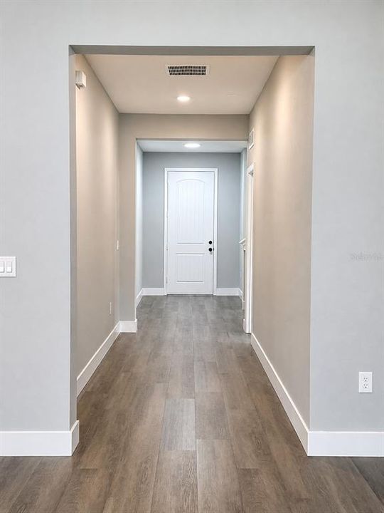 For Sale: $535,000 (5 beds, 2 baths, 2694 Square Feet)