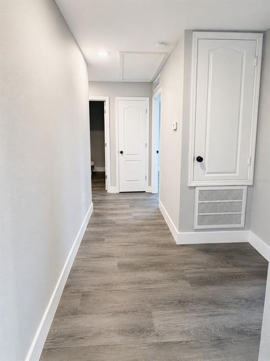For Sale: $535,000 (5 beds, 2 baths, 2694 Square Feet)