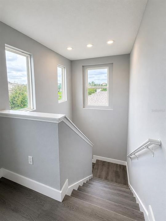 For Sale: $535,000 (5 beds, 2 baths, 2694 Square Feet)