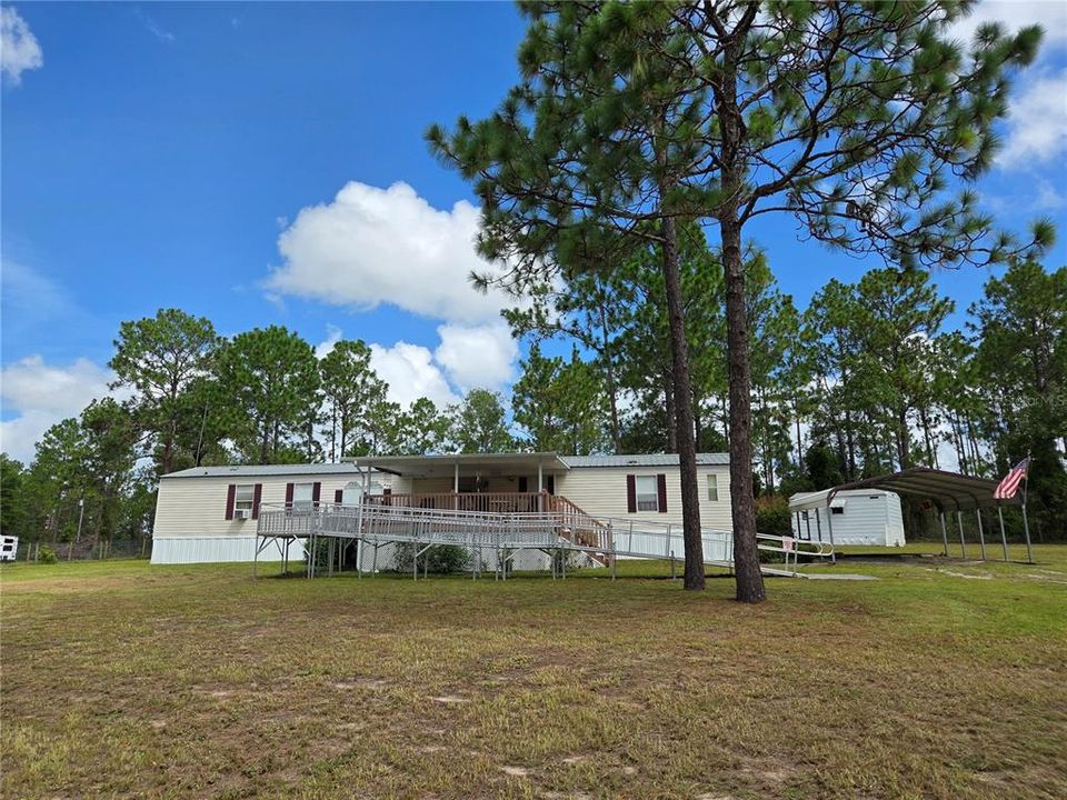 For Sale: $160,000 (3 beds, 2 baths, 1216 Square Feet)