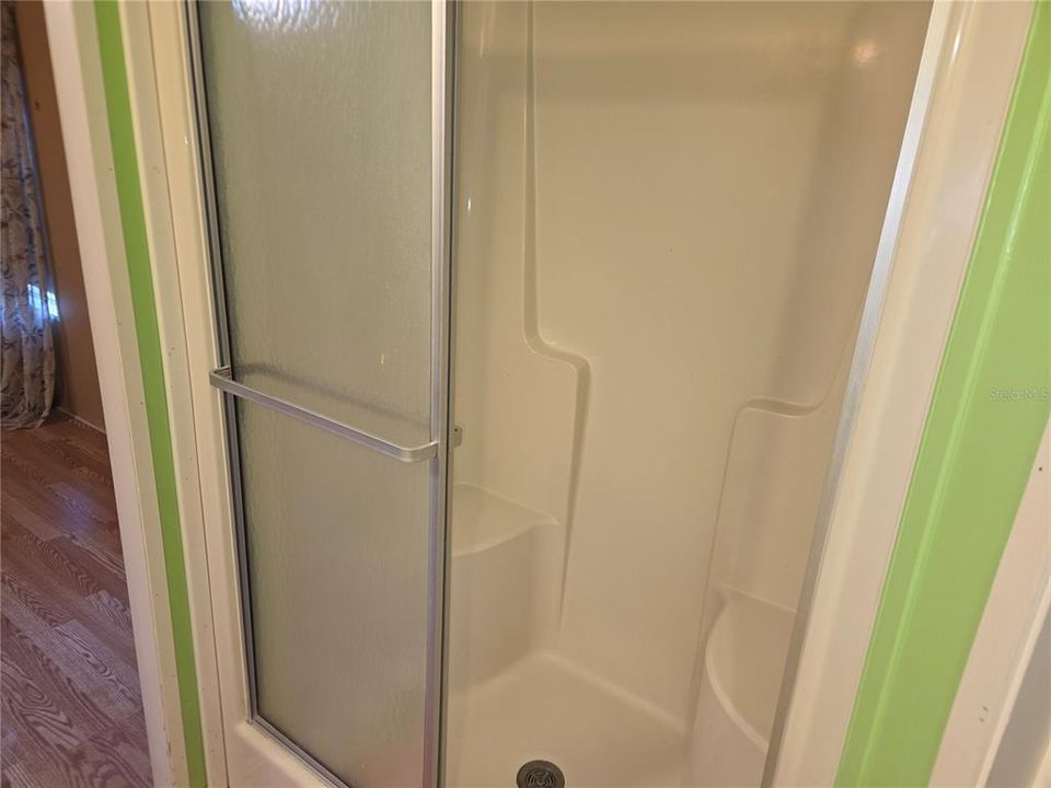 For Sale: $160,000 (3 beds, 2 baths, 1216 Square Feet)