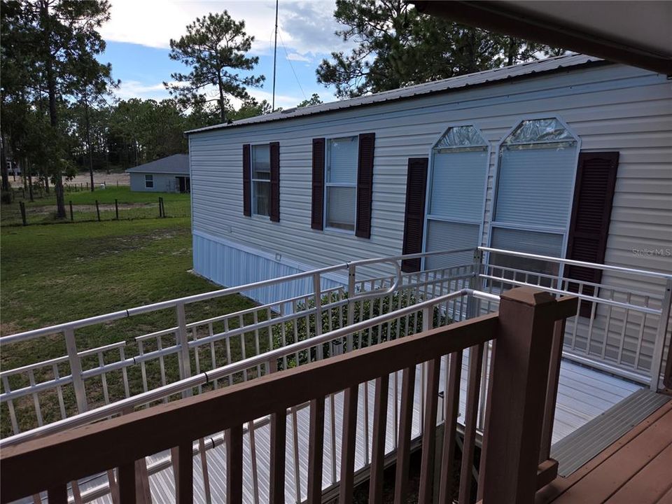 For Sale: $160,000 (3 beds, 2 baths, 1216 Square Feet)