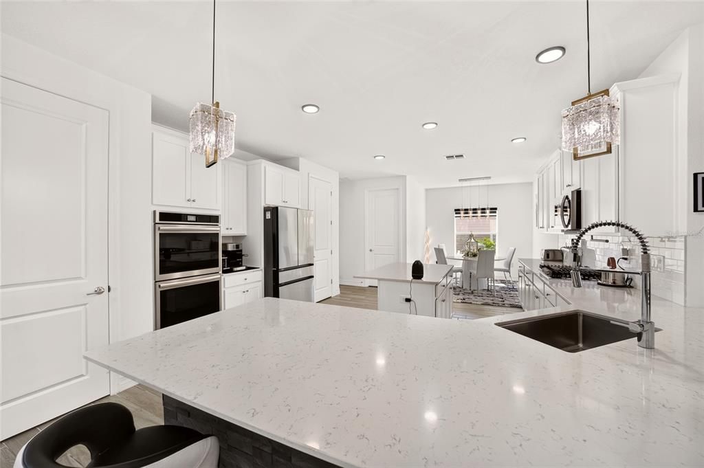 For Sale: $615,000 (4 beds, 3 baths, 2292 Square Feet)