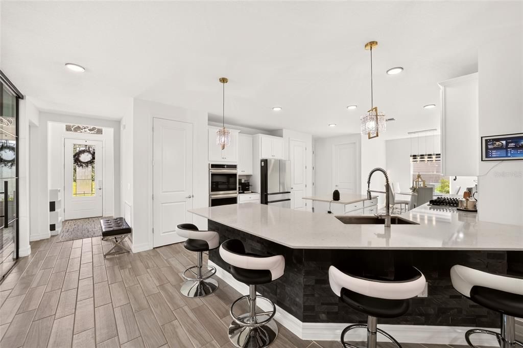 For Sale: $615,000 (4 beds, 3 baths, 2292 Square Feet)