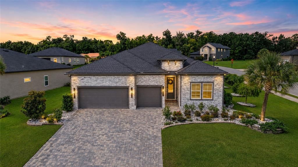 For Sale: $615,000 (4 beds, 3 baths, 2292 Square Feet)
