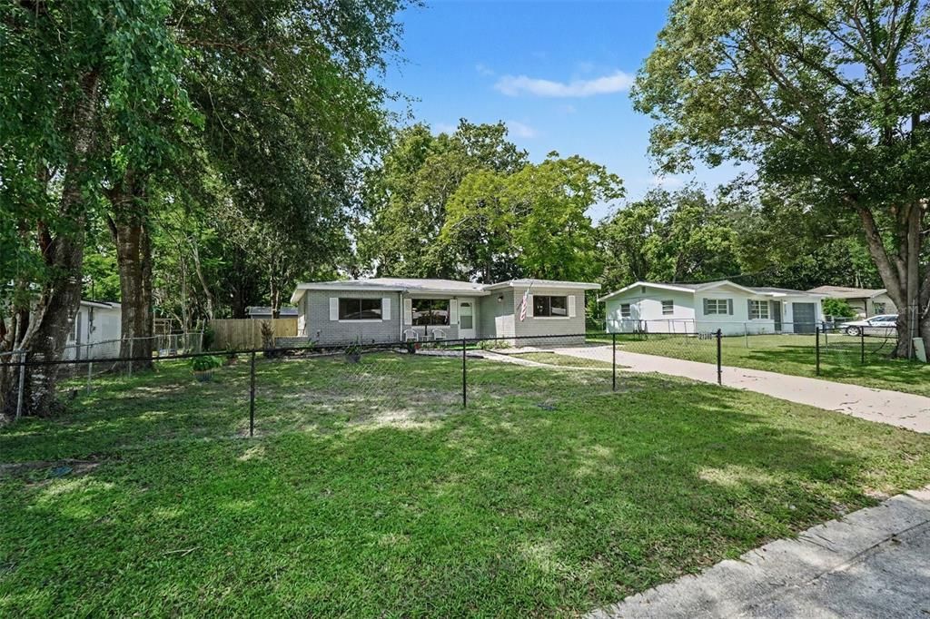 For Sale: $235,000 (3 beds, 2 baths, 1385 Square Feet)