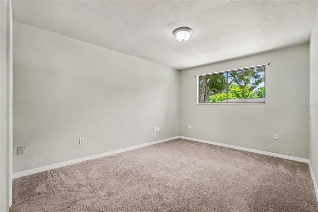 For Sale: $235,000 (3 beds, 2 baths, 1385 Square Feet)